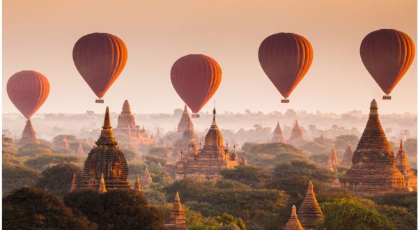 Travel-in-2016-©-Ikunl-iStock-
