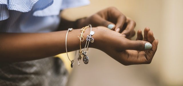 Esmee over de juwelen van ikbensieraden.nl